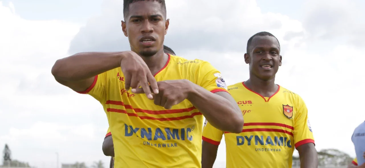 Bogotá se impuso en condición de visitante 1-2 sobre Boca Juniors. Foto: VizzorImage / Samir Rojas