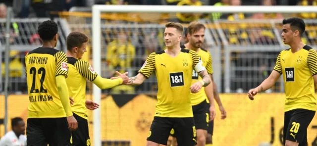 Borussia Dortmund derrotó 2-1 a Augsburgo. / Foto: AFP