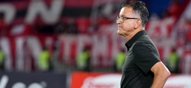 Juan Carlos Osorio fue sancionado con 3 partidos en Liga. / Foto: VizzorImage - Nelson Ríos