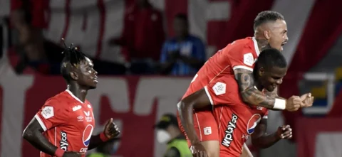 América derrotó 1-0 a Huila. / Foto: VizzorImage - Gabriel Aponte