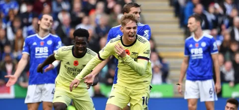 Arsenal sumó su tercer triunfo al hilo / AFP