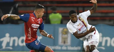 Medellín empató 2-2 con Tolima. / Foto: VizzorImage - Luis Benavides