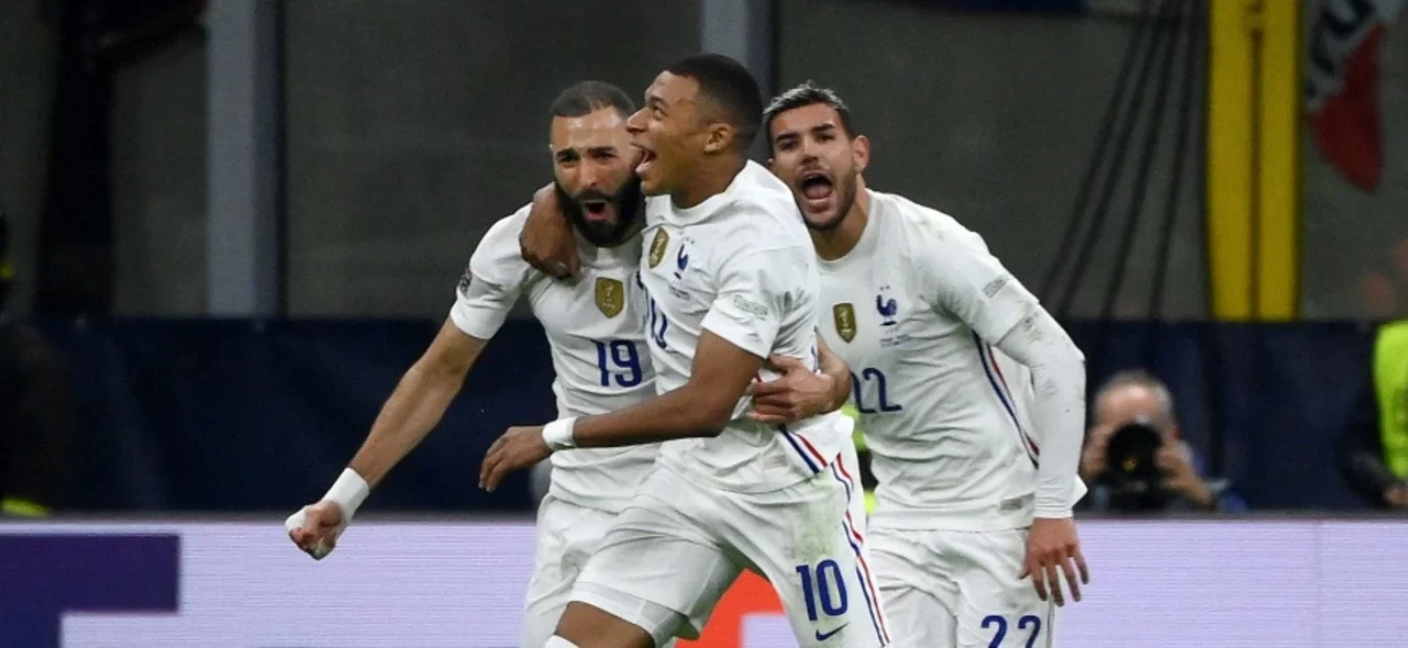Hubo polémica por la jugada que terminó en el gol de Mbappé. / Foto: AFP