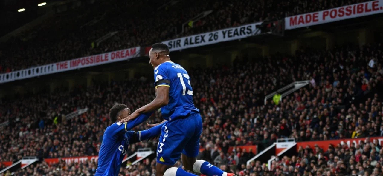 Mina celebra el empate ante Manchester United / Foto AFP