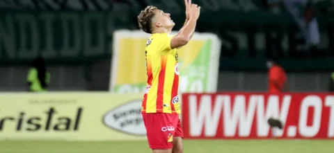 Wilfrido de La Rosa marcó en el triunfo 'matecaña'. / Foto: VizzorImage - Pablo Bohórquez