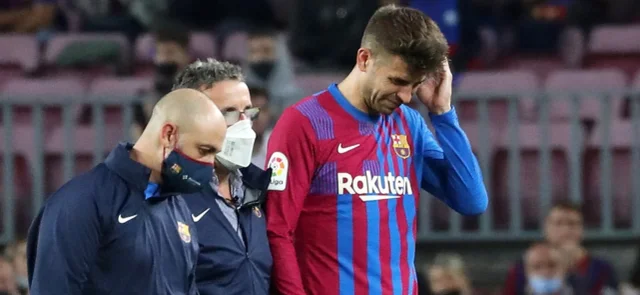 Piqué, baja por lesión / AFP