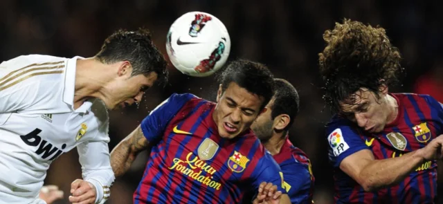 Puyol en juego ante Real Madrid / Foto AFP