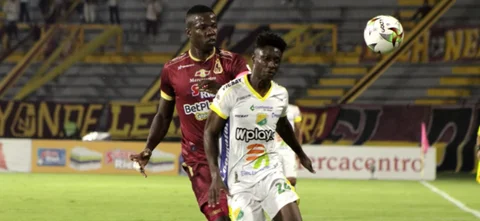 Tolima vs Huila / Foto VizzorImage