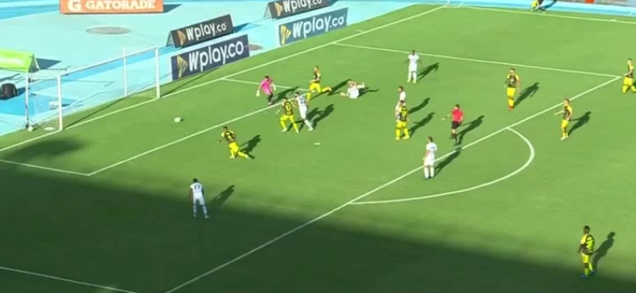 Zuluaga tuvo la opción más clara de Bucaramanga.