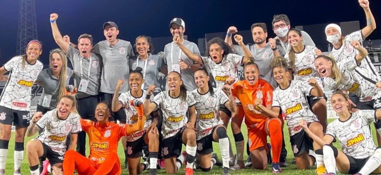 Plantel de Corinthians/ Foto de Corinthians
