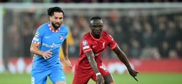 Atlético de Madrid se quedó con 10 hombres por la expulsión de Felipe/ AFP