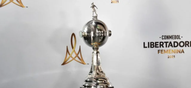 Trofeo de la Copa Libertadores Femenina/ AFP