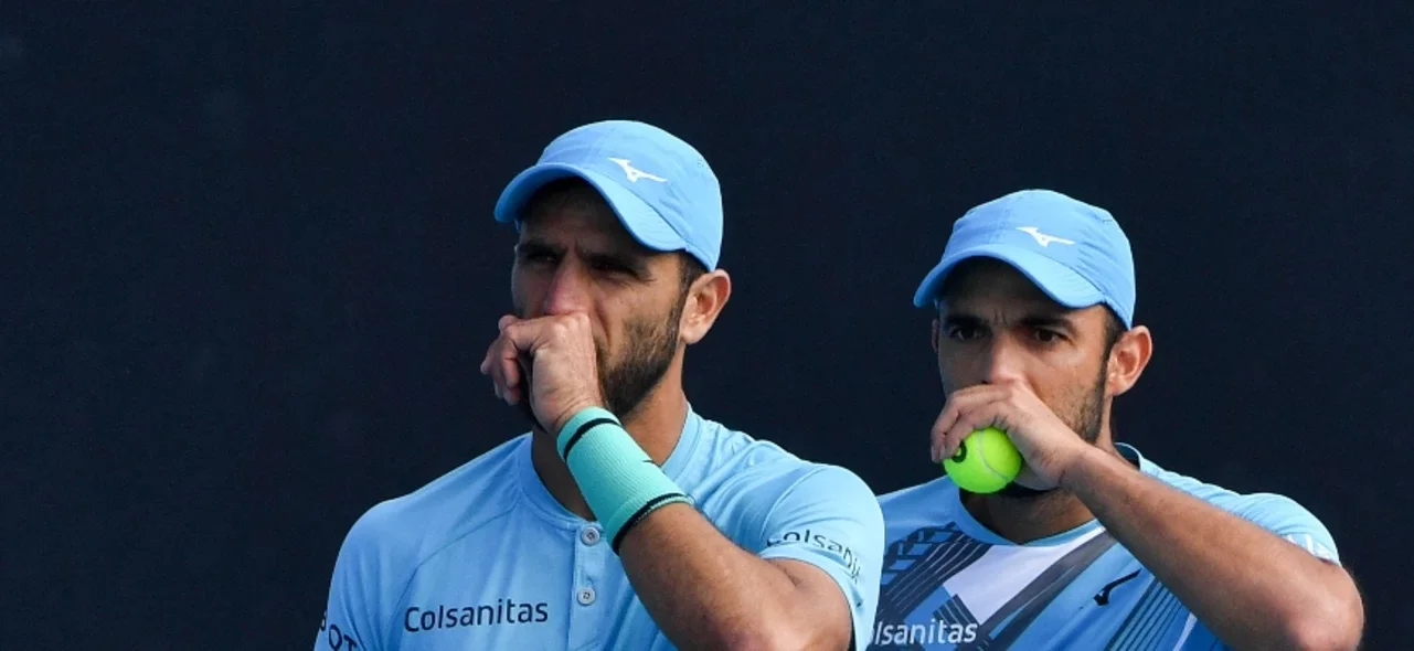 Cabal y Farah siguen avanzando en París / Foto AFP