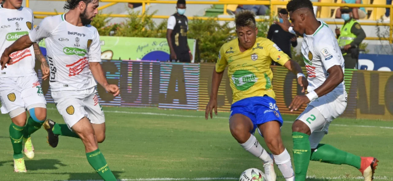 Real Cartagena y Leones empataron 3-3. Foto: VizzorImage / Javier Garcia Salcedo