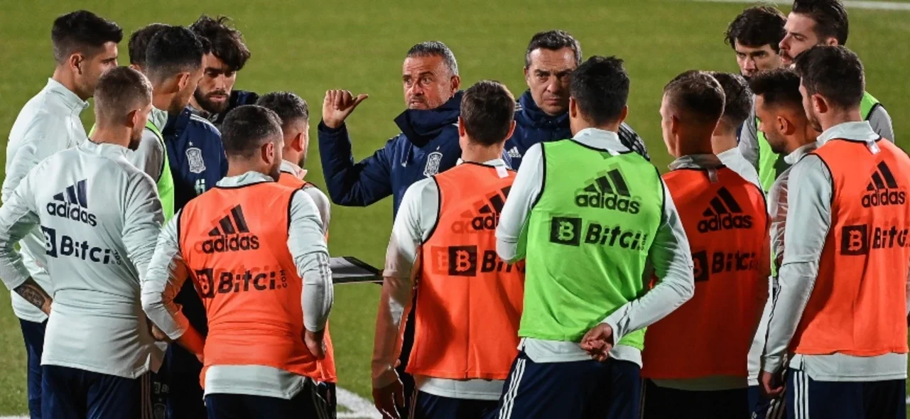 Sin derecho a fallo... España se enfrenta a Grecia / AFP