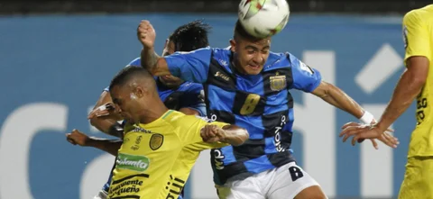 Leones y Chicó empataron sin goles. Foto: VizzorImage / Juan Agusto Cardona