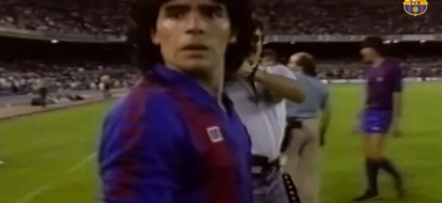 Maradona en su paso por Barcelona