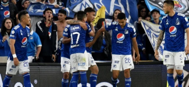 Millonarios celebrando en Liga / Foto VizzorImage