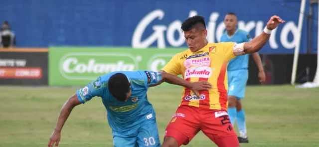 Jaguares vs. Pereira en el primer semestre / Foto VizzorImage