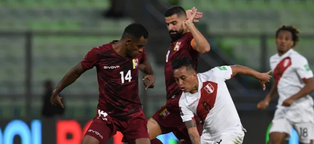 Venezuela 1-2 Perú / Foto AFP