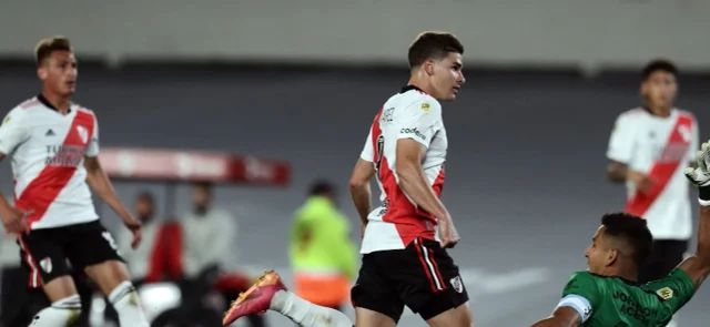River Plate goleó a Patronato / Foto AFP