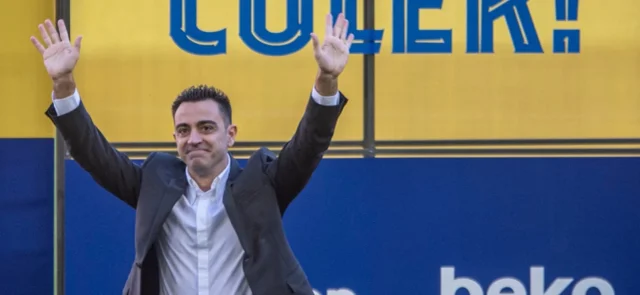 Xavi en su presentación con Barcelona / Foto AFP