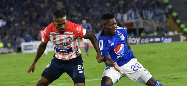 Yuber Quiñones se lesionó en el entrenamiento de Millonarios. / Foto: VizzorImage - Luis Ramírez