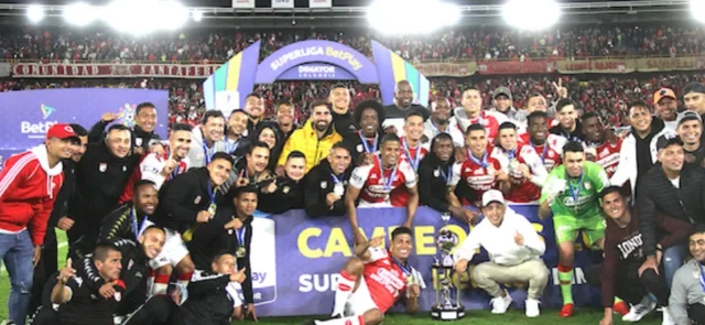 Santa Fe ganó su cuarta Superliga/ Vizzorimage