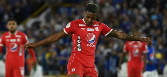 Jeison Lucumí vivió su segunda etapa en el club/ Vizzorimage