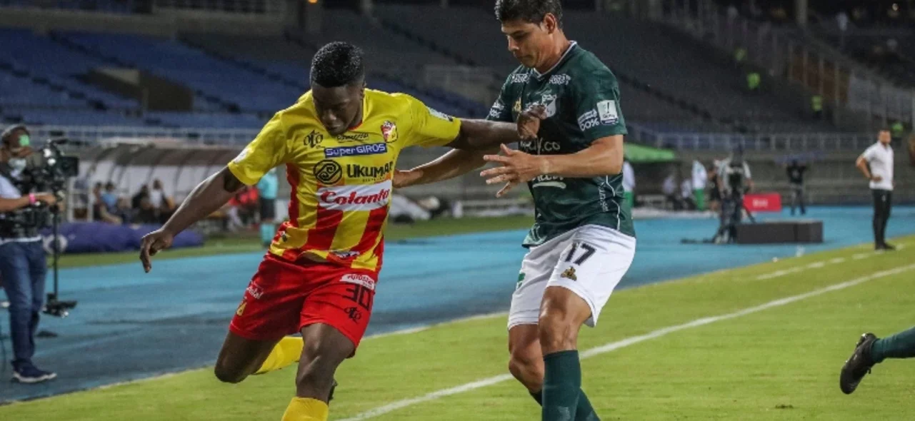 Pereira recibió a Cali en la jornada 6 de los cuadrangulares de la Liga BetPlay Dimayor 2021-II / Foto: VizzorImage / Pablo Bohorquez