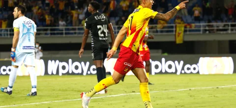 Pereira de local ante Junior _ VizzorImage / Juan John Jairo Bonilla