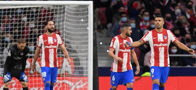 Atlético busca un triunfo ante Porto / AFP