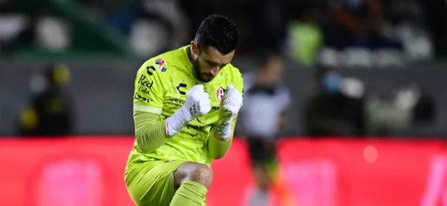 Camilo Vargas, figura en la final vuelta de la Liga MX. / Foto: AFP