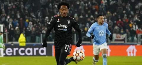 Cuadrado, presente en el triunfo de Juventus / AFP