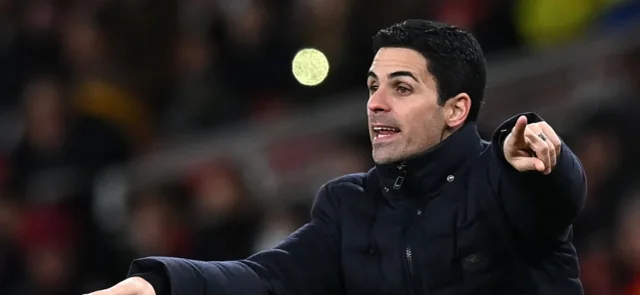 Mikel Arteta, entrenador del conjunto inglés / Foto AFP