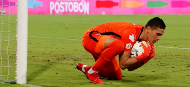Aldair Quintana, arquero de Nacional. / Foto: VizzorImage - Donaldo Zuluaga