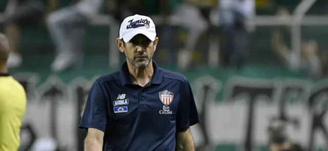 Arturo Reyes, extécnico de Junior. / Foto: VizzorImage - Gabriel Aponte