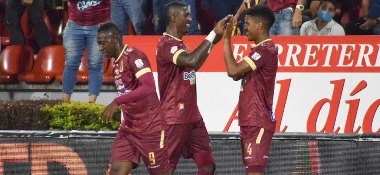 Tolima lidera el Grupo B con puntaje perfecto | Foto: VizzorImage / Joan Stiven Orjuela