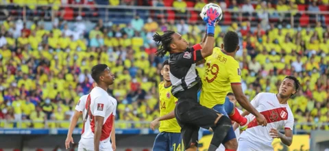 Colombia cayó 0-1 frente a Perú. / Foto: VizzorImage - Jairo Cassiani