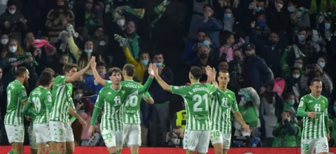 Real Betis celebra un nuevo triunfo en LaLiga / Foto AFP