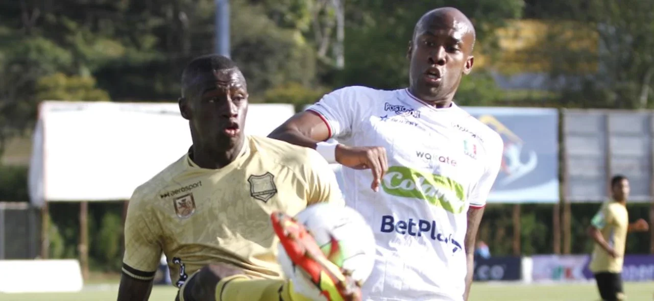 Águilas Doradas aún no conoce el triunfo | Foto: VizzorImage / Juan Augusto Cardona