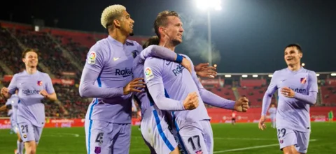 Luuk de Jong marcó el gol del triunfo / AFP