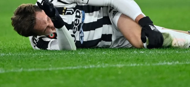 Federico Chiesa no jugará con Italia los partidos de repechaje / Foto AFP