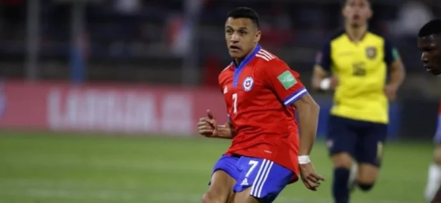 Chile recibe a una Argentina clasificada / AFP