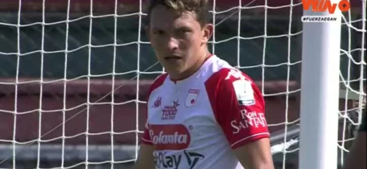 Wilfrido de La Rosa pudo marcar el segundo gol de Santa Fe.