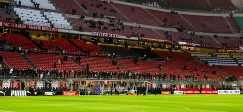 Italia redujo a 5.000 los espectadores / AFP