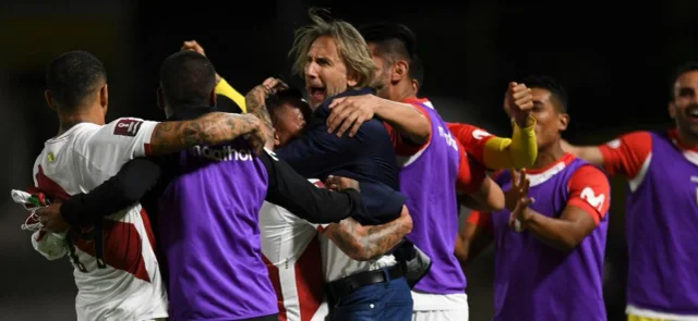 Ricardo Gareca, técnico de Perú / AFP