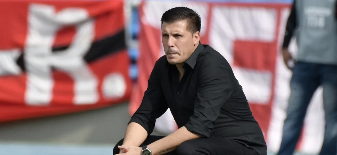 Habla Juan Cruz Real, DT de Junior. Foto: VizzorImage / Gabriel Aponte