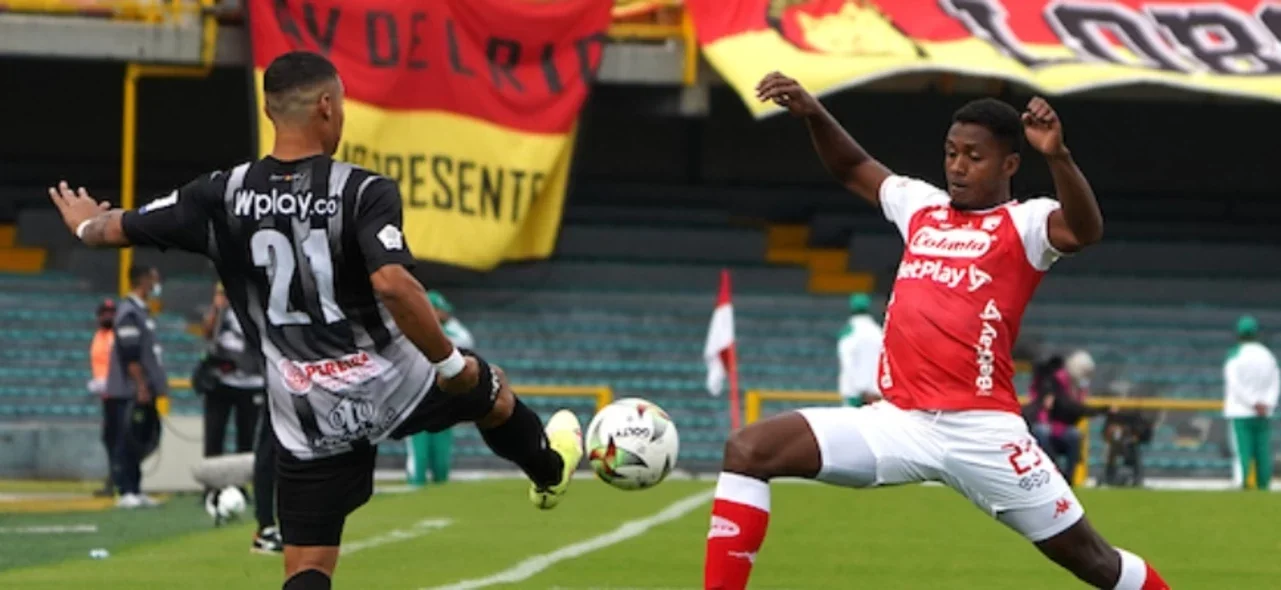 Santa Fe cayó en su casa frente a Pereira | Foto: VizzorImage /Andres Rot