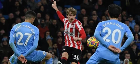 Manchester City sigue firme en la Premier League / Foto AFP